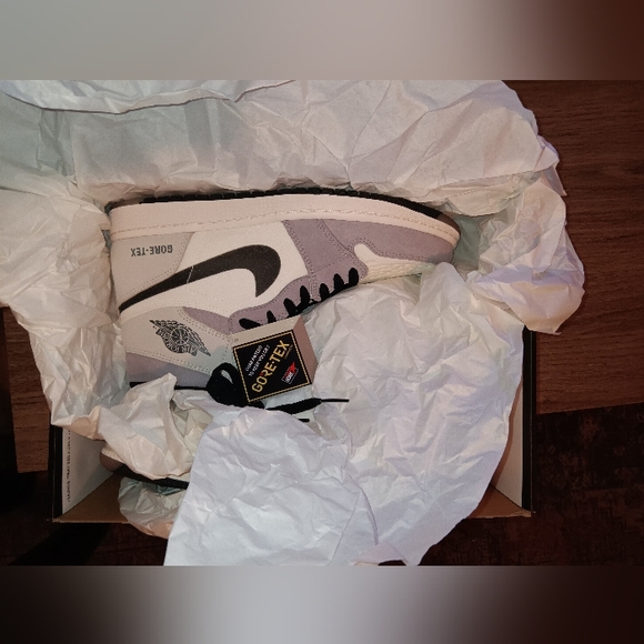 Air Jordan 1 High Element Gore-Tex - Picture 7 of 14